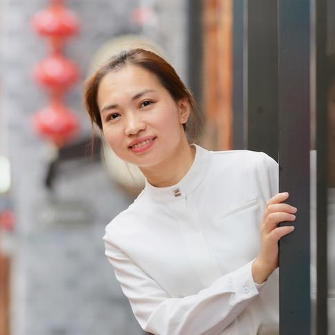 周龙美🦩
