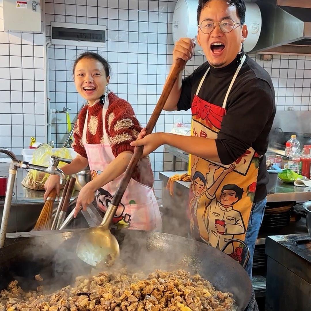 湘味牛排锅创始人（明哥）