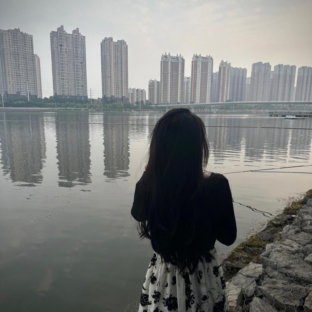 謝雨tong