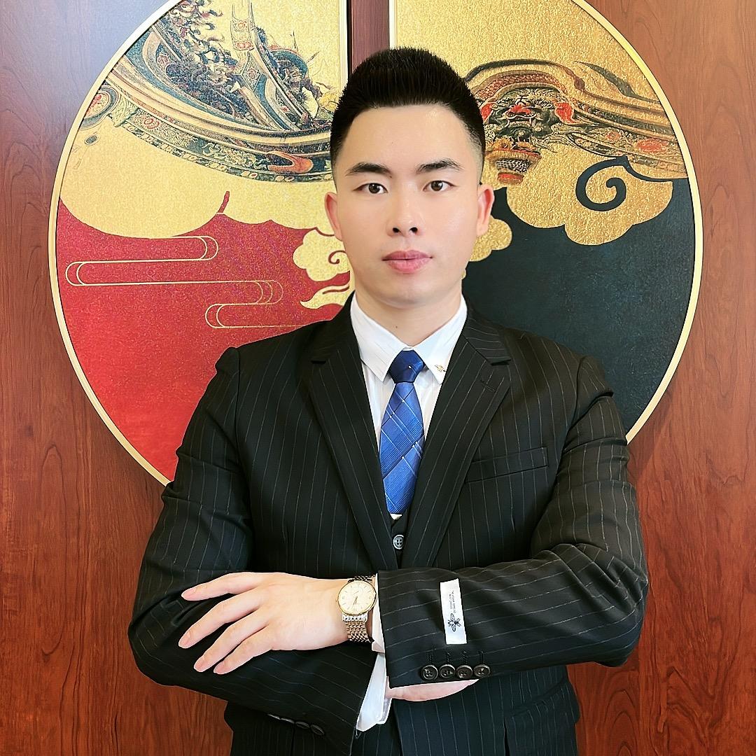 爱笑的奇总