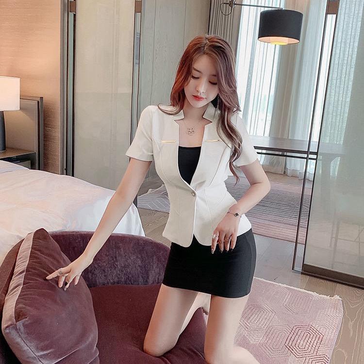 郭美美。