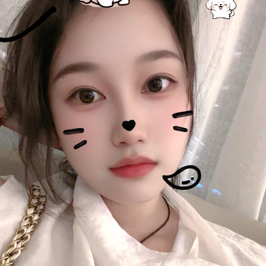 婷婷。