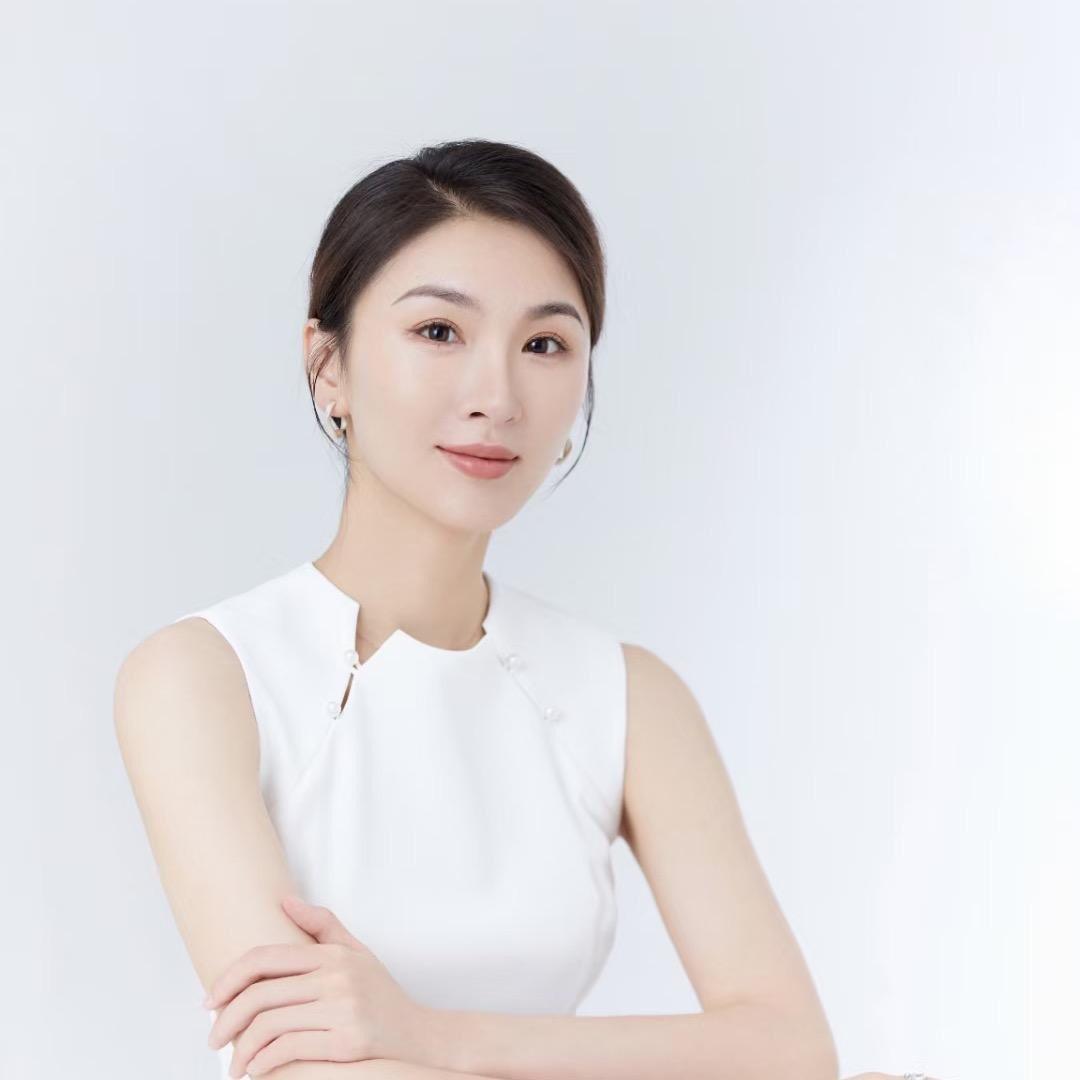 卫卫面部瑜伽美学