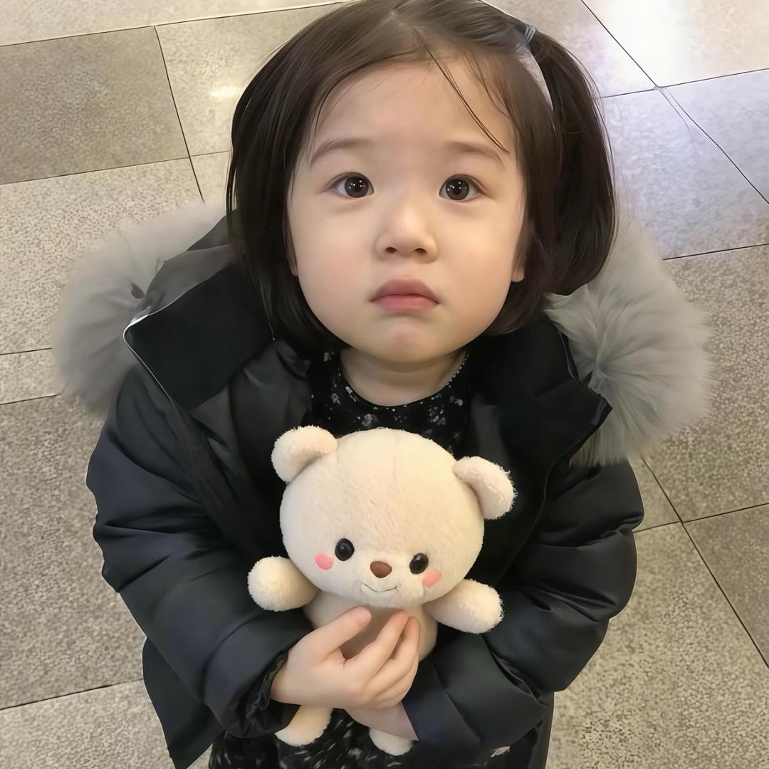 妮妮不是捏捏