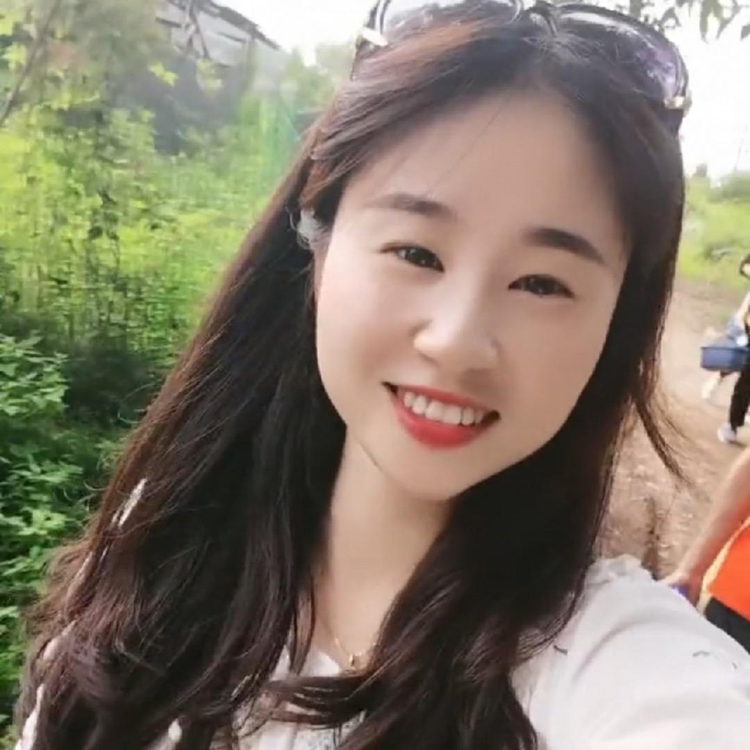 黄家女🎀