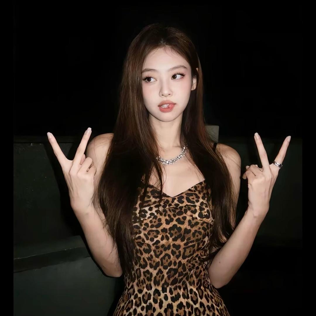 陈娜比.