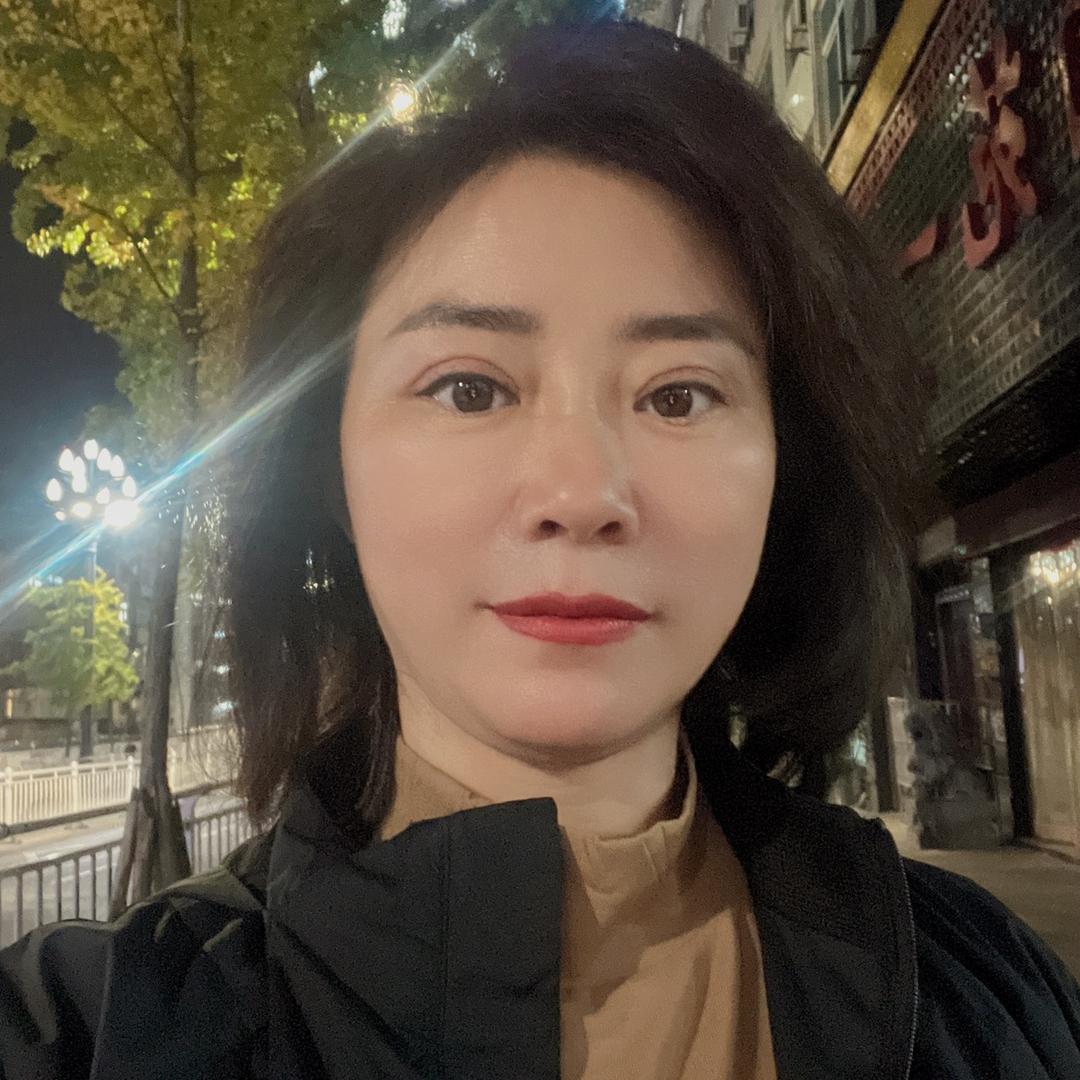 茶叶姐姐（小号中茶云顶龙，盘龙茶业）