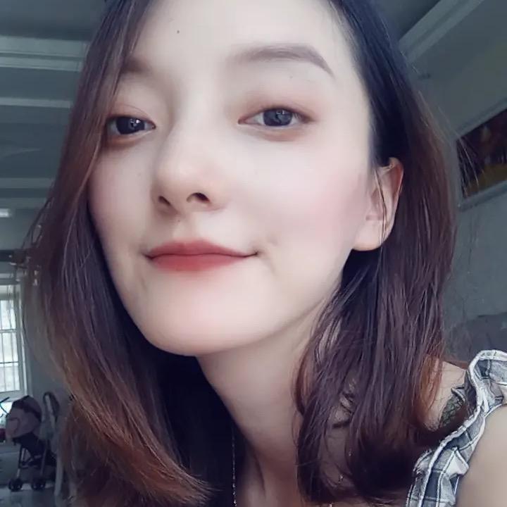 七彩兔美术#小俞