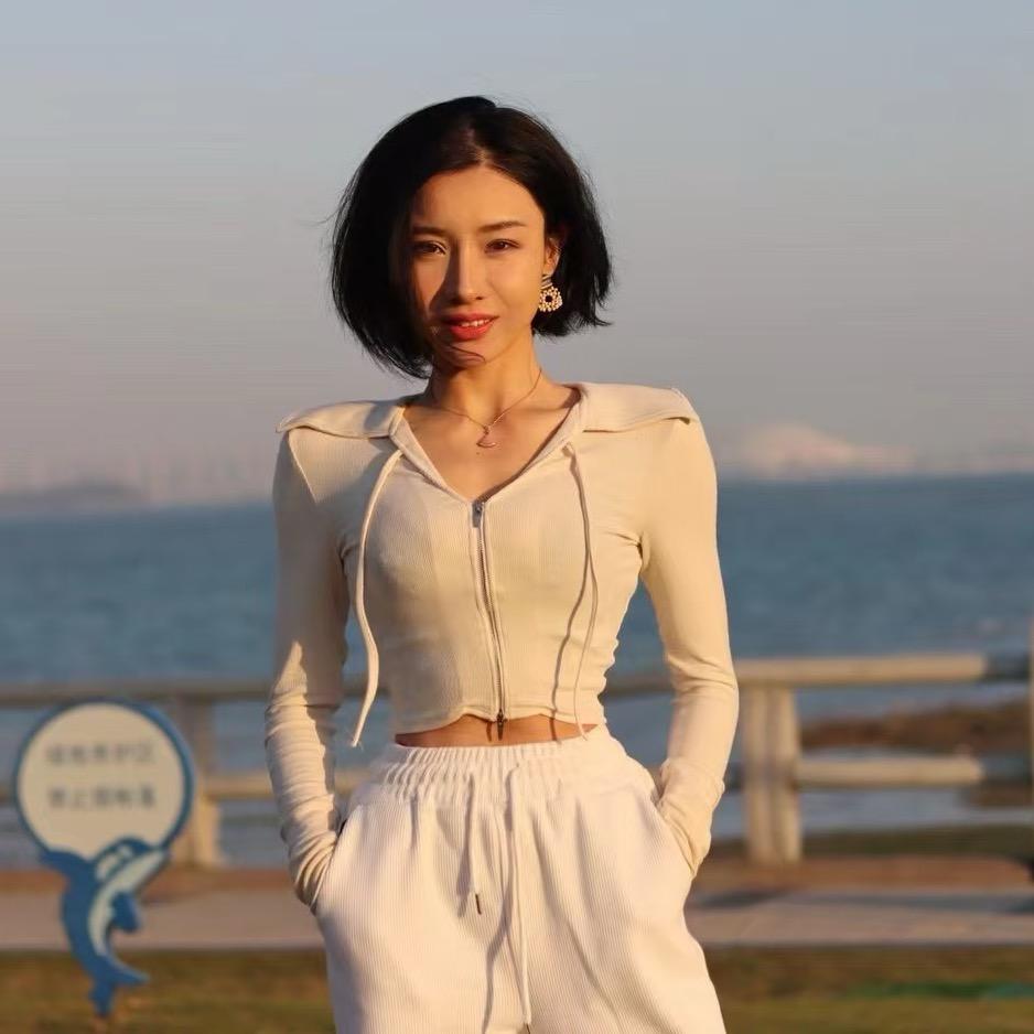 小小F