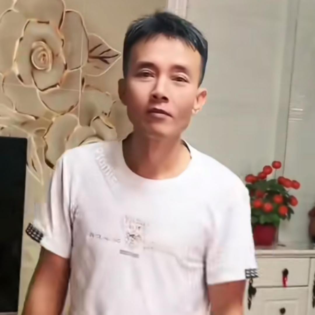 盈盈爸