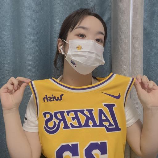 瑶瑶侃球