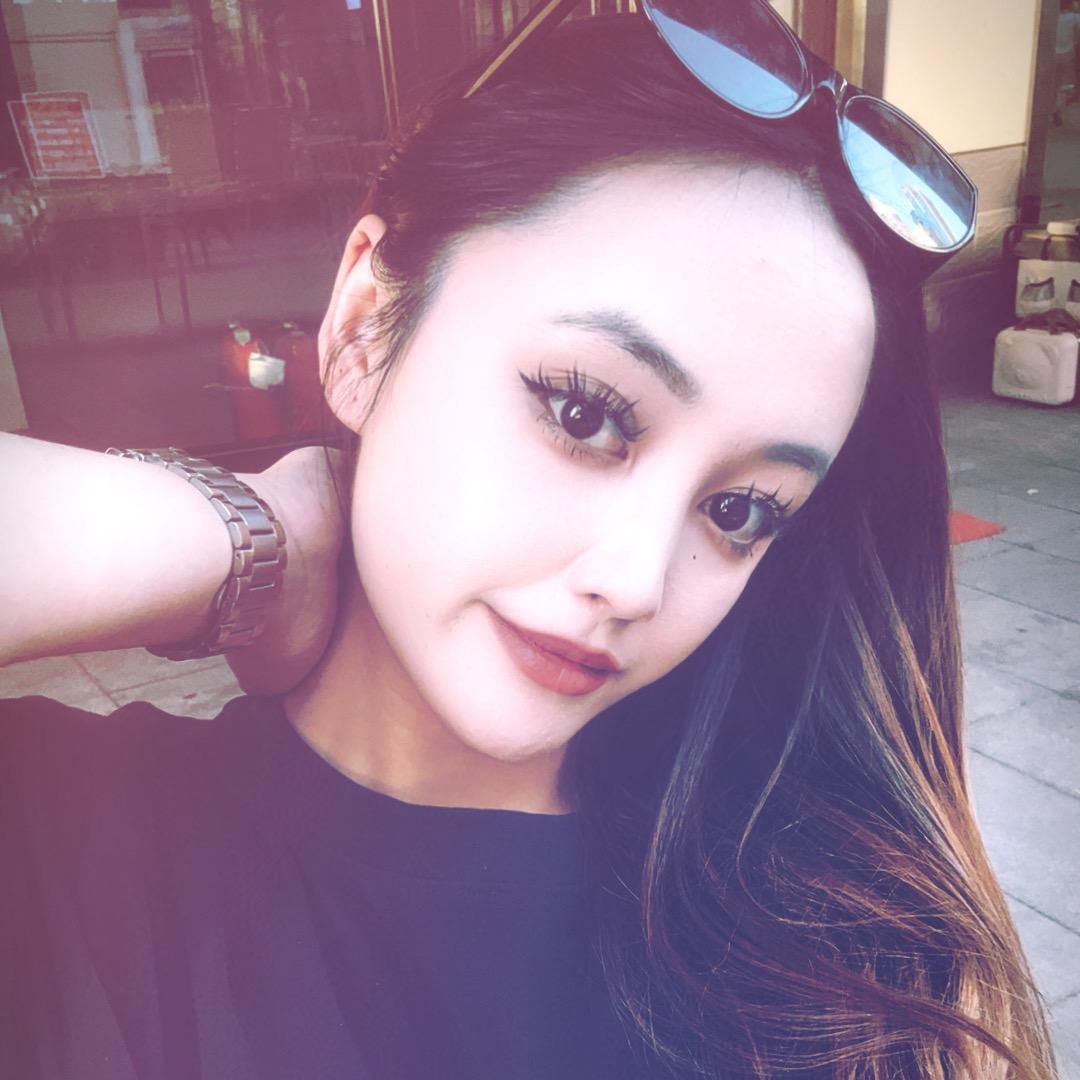 Buhajar.Helil 冲一万粉🎉