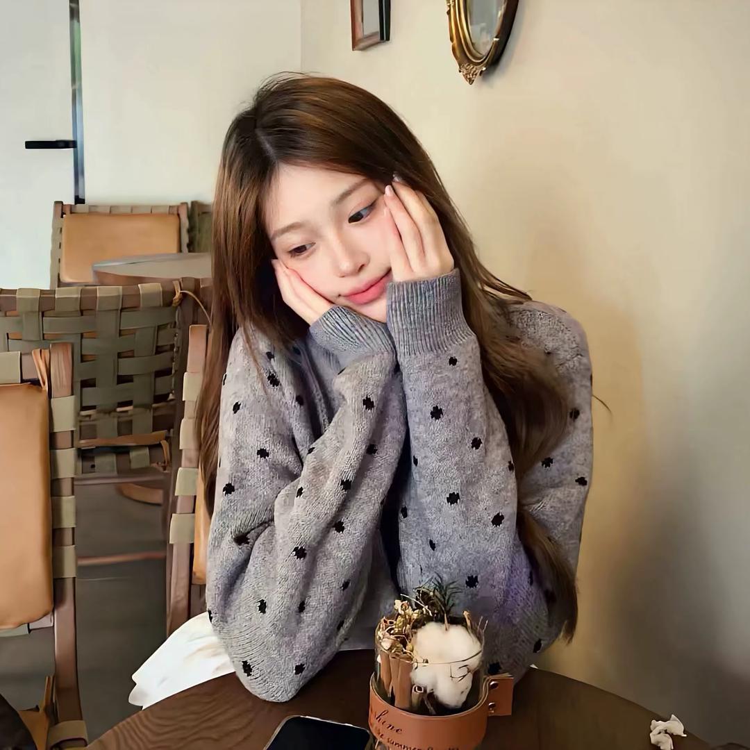 菲菲^