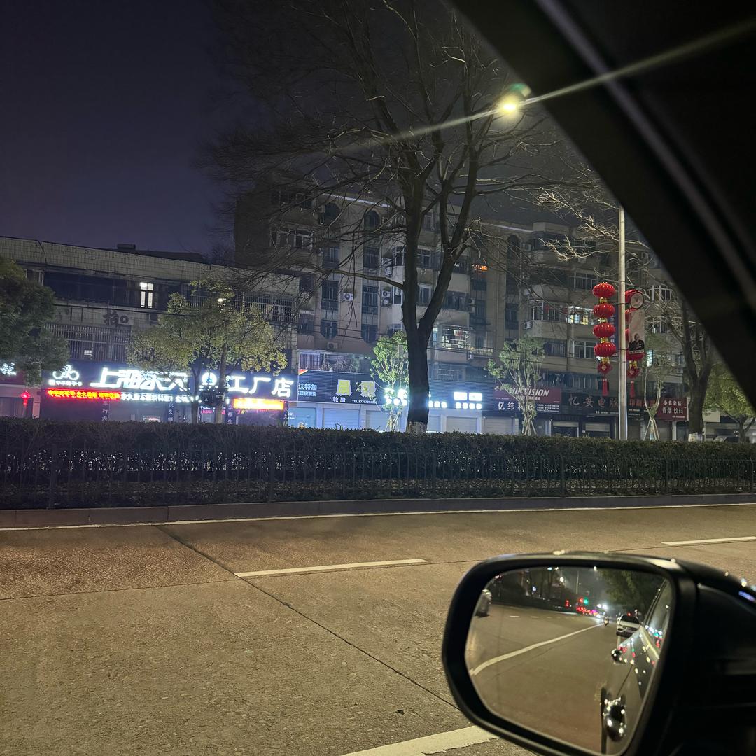 米级巨物