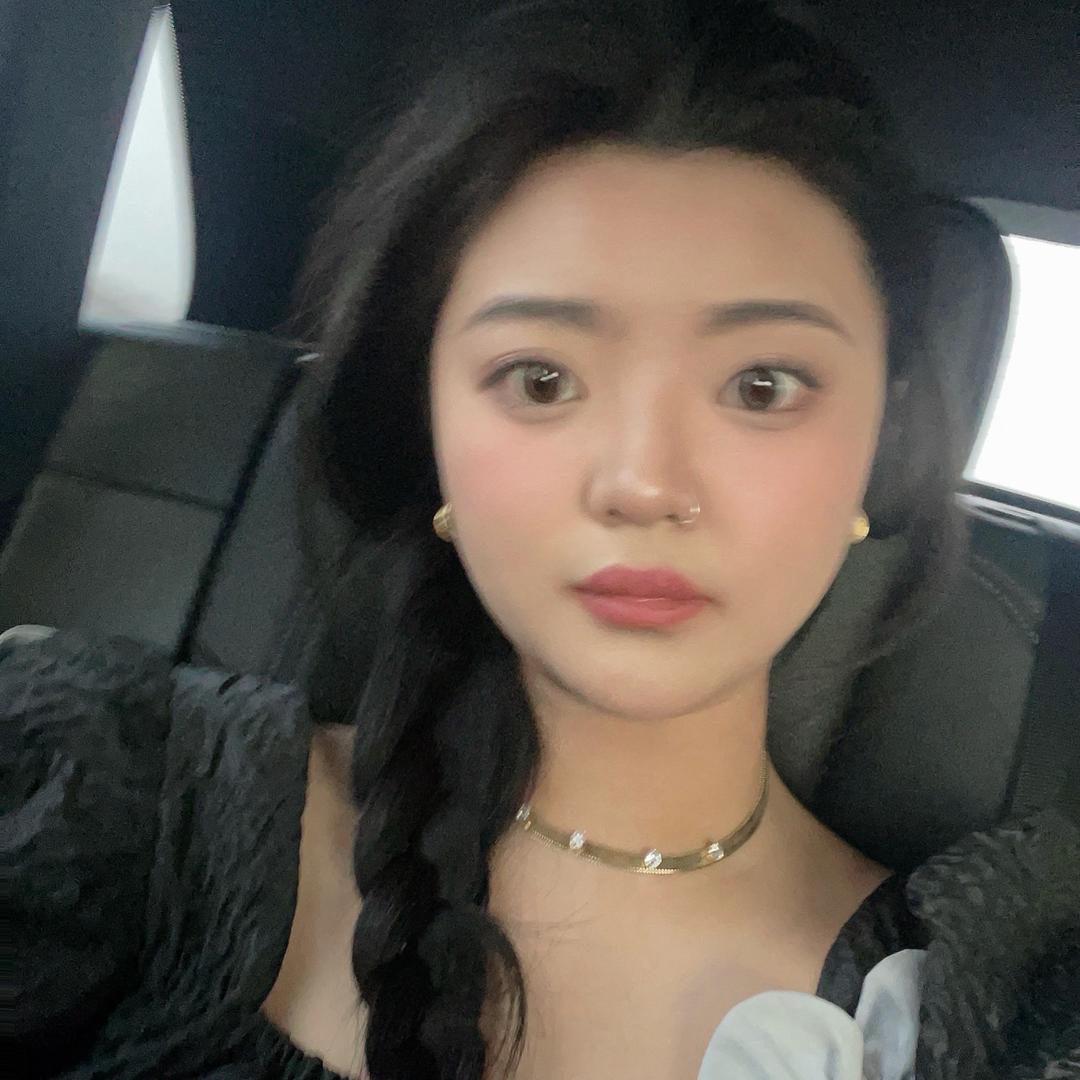 金铸万物老板娘小K