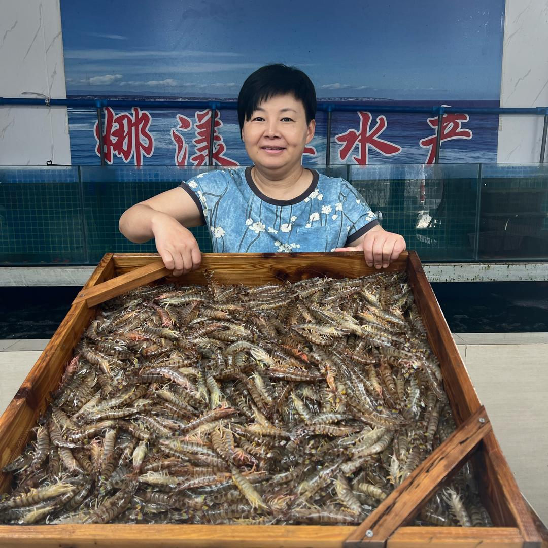 荣成卖海鲜的娜姐（上午9点半开播）