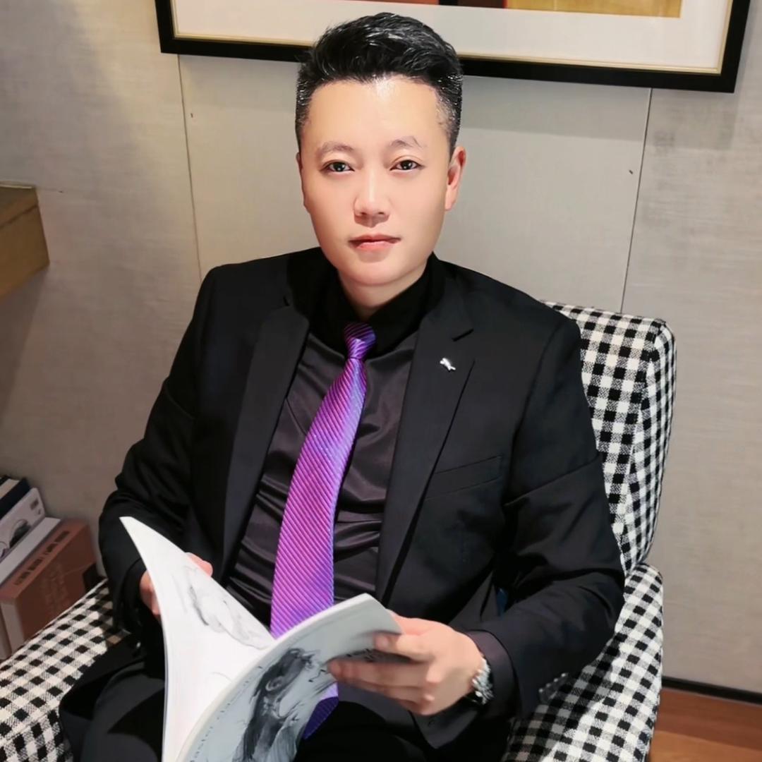 顾铂文
