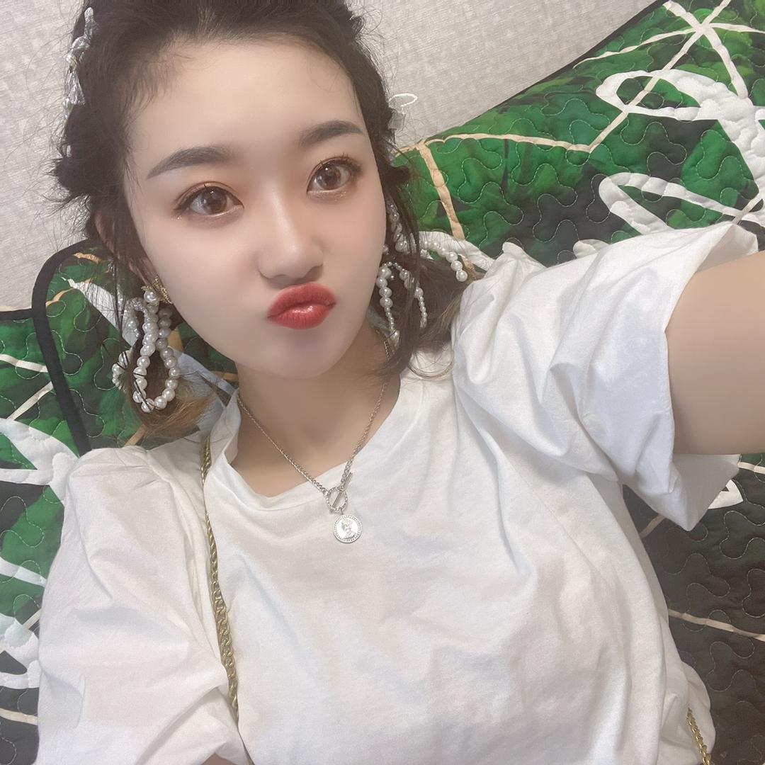 任小黑