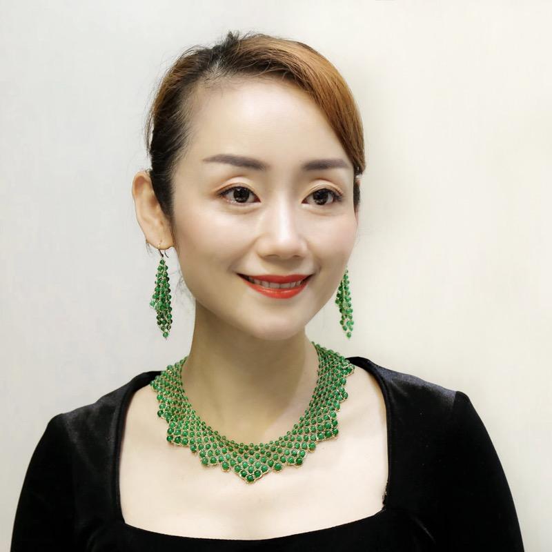 手镯女王英姐