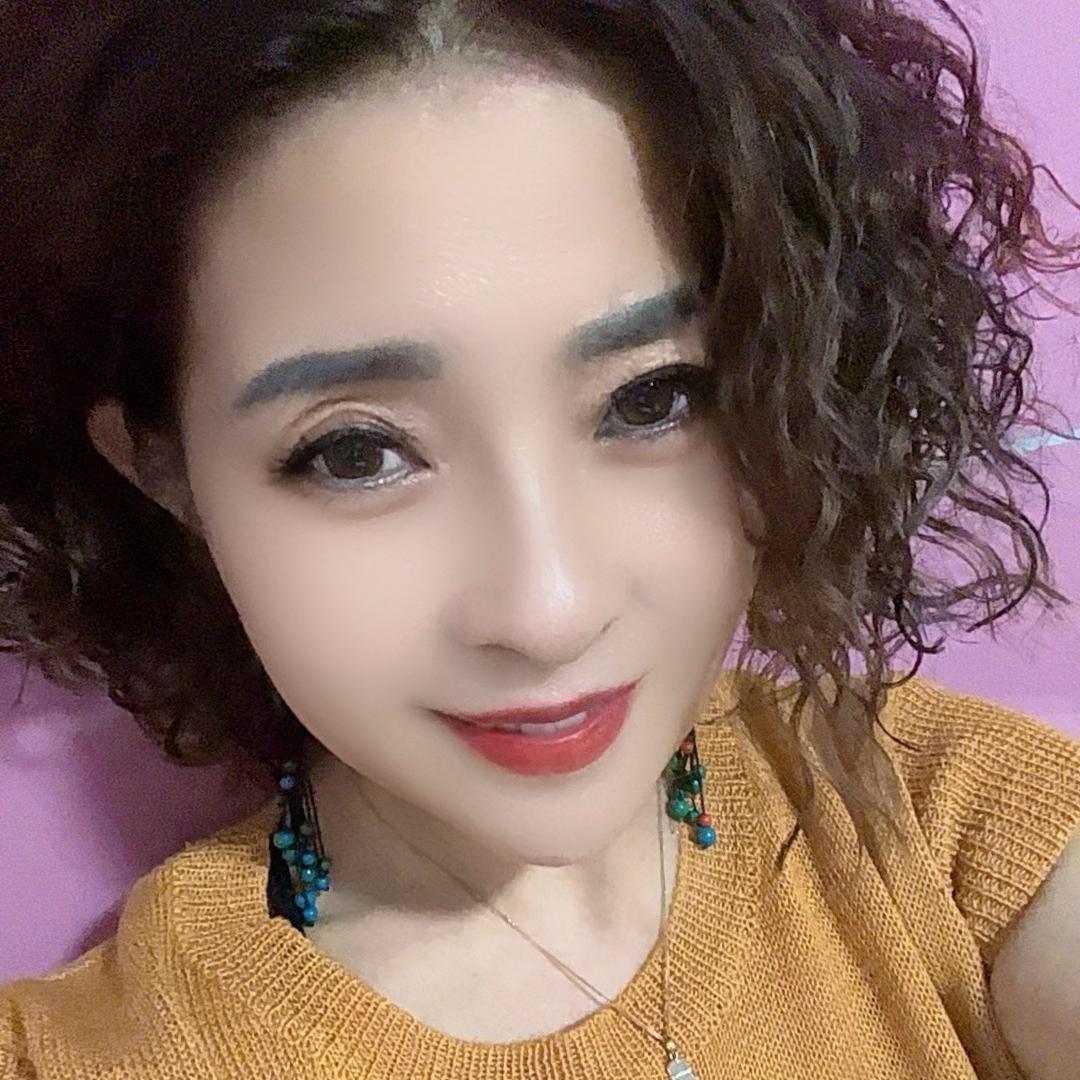 贵族艳芹服装