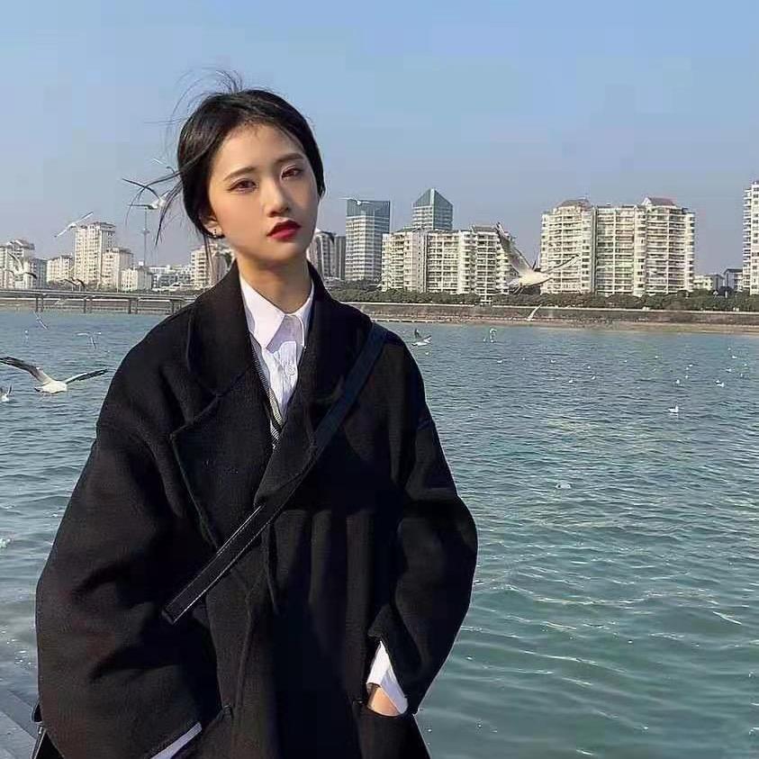 敏敏在工厂