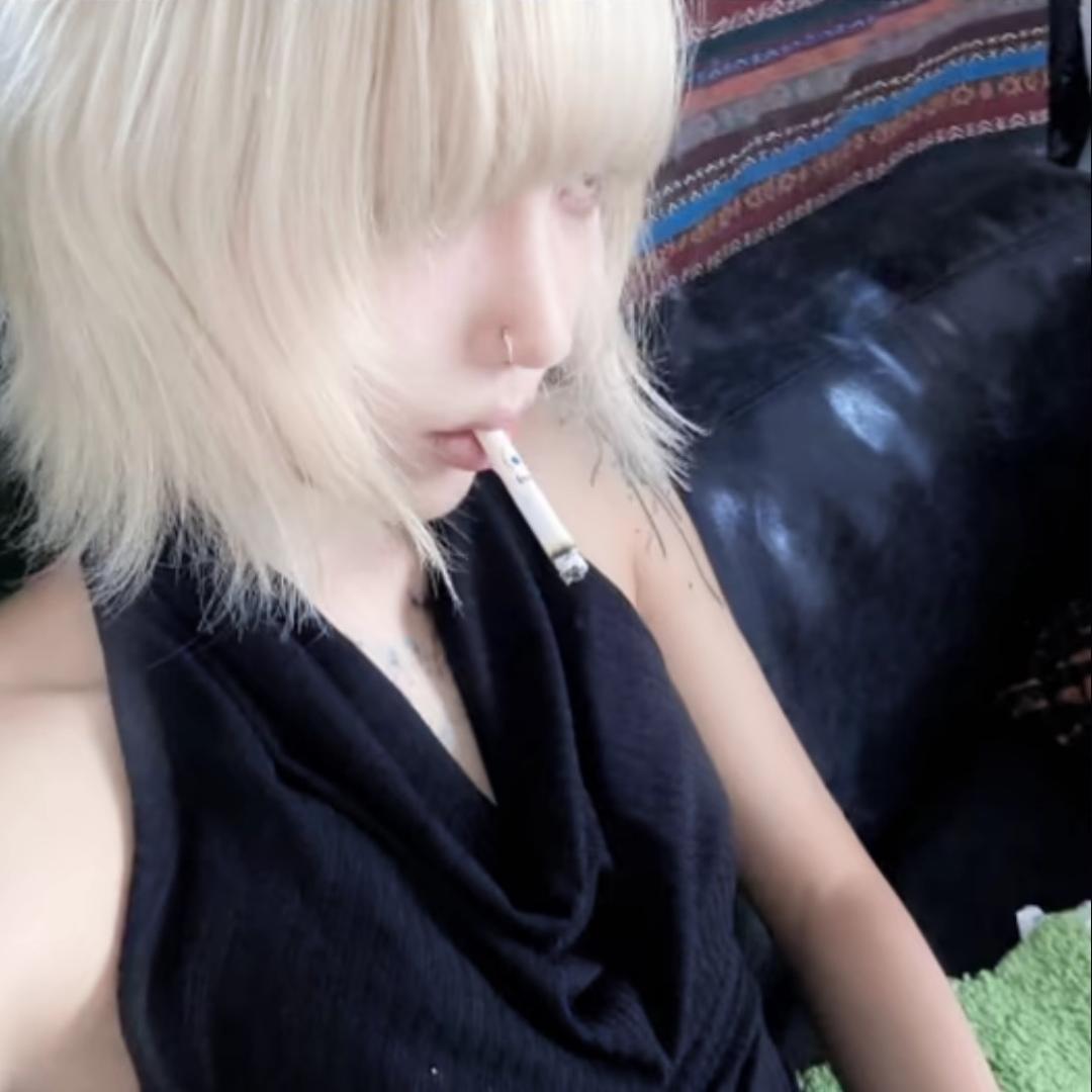 唉，、