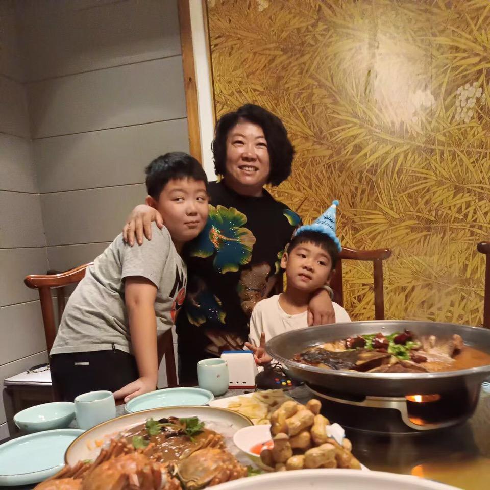 小二儿奶奶