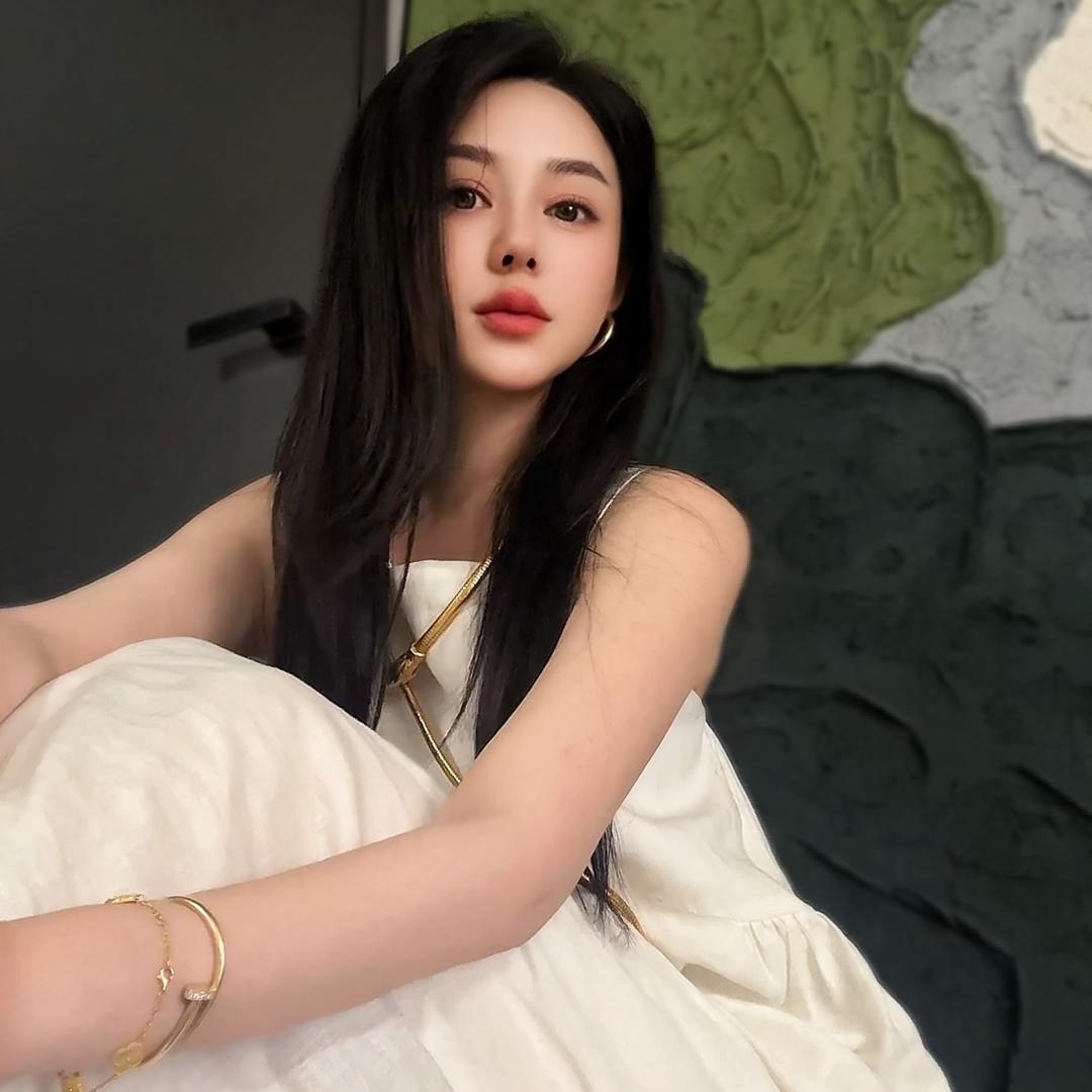 露莎小姐姐