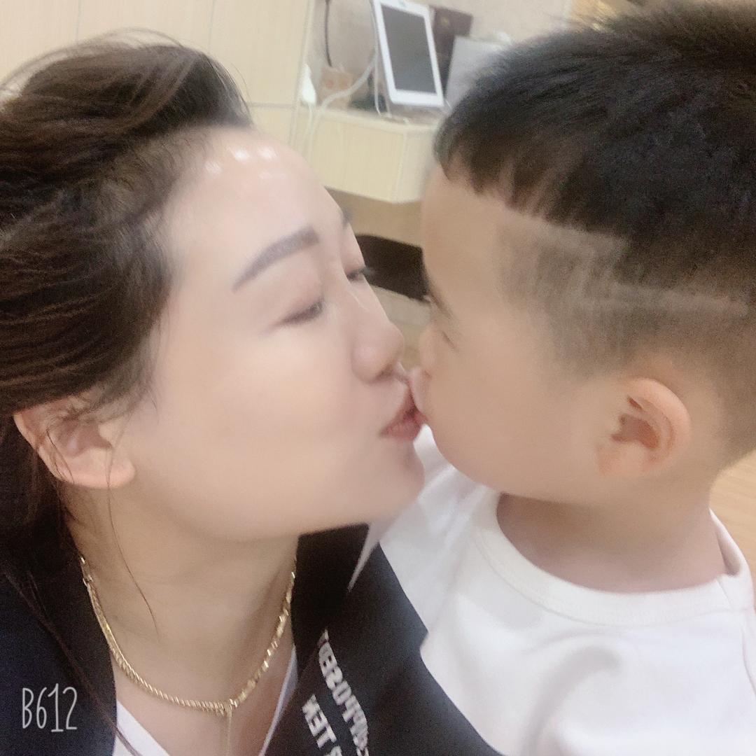 黄小姐