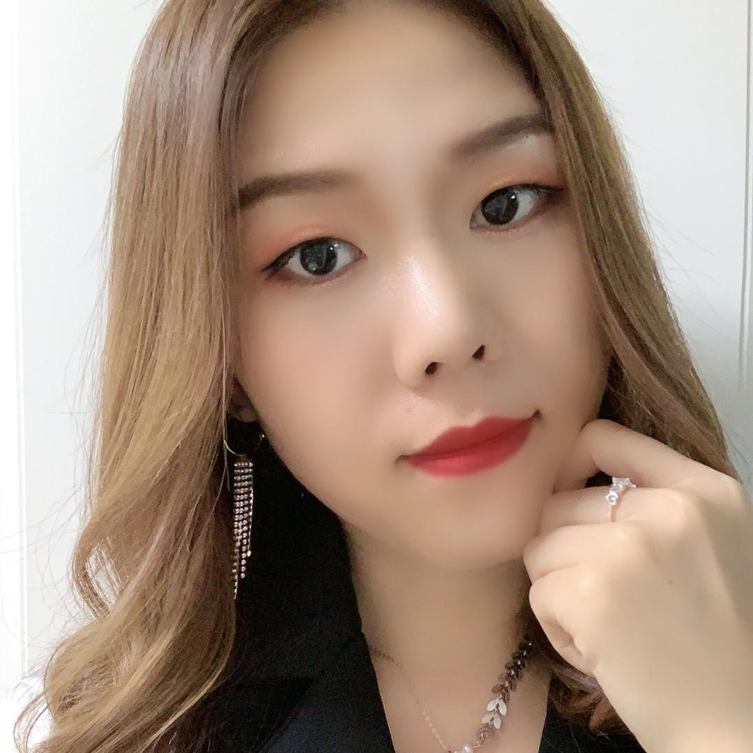 自律的娜女人