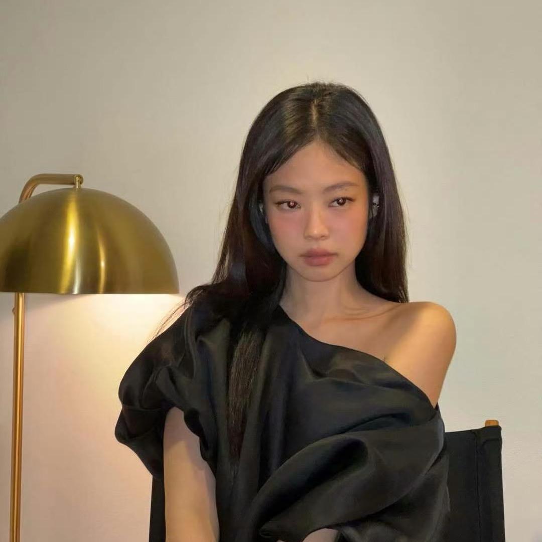 ㅤㅤㅤㅤㅤㅤㅤㅤㅤㅤㅤㅤㅤㅤㅤ小曌