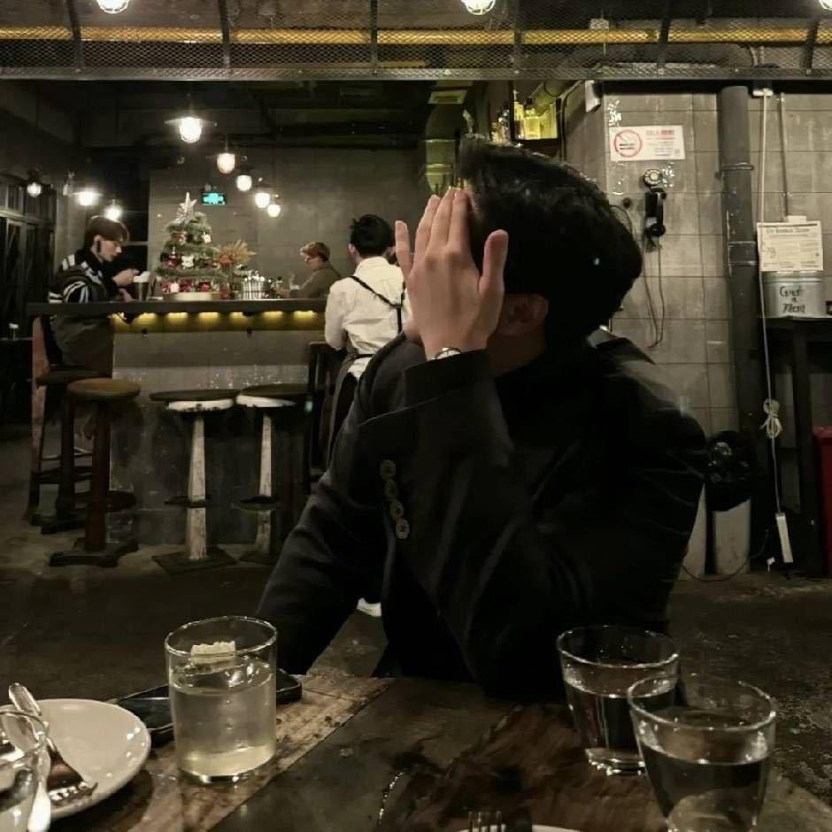 深情秋刀鱼