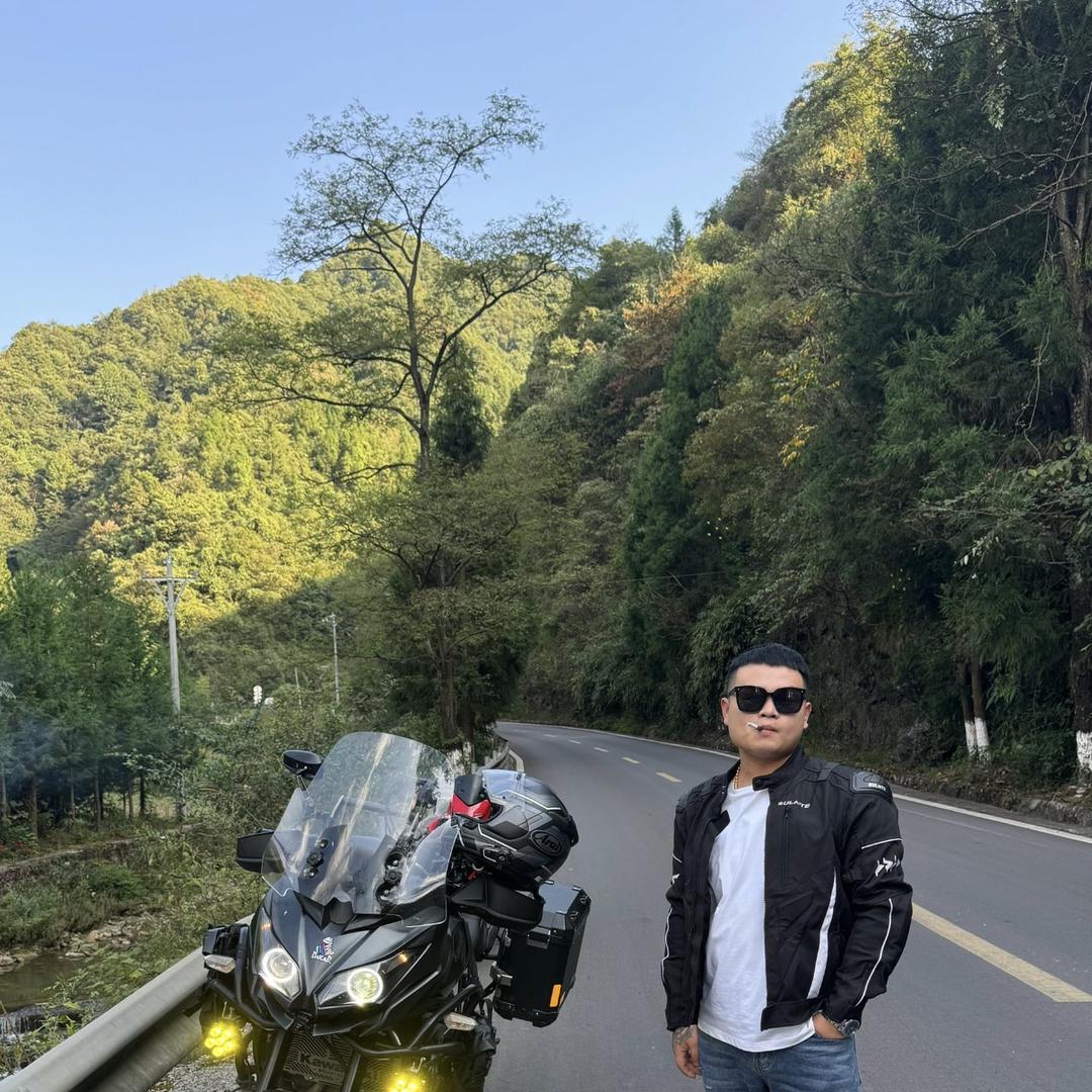 恩施摩方机车