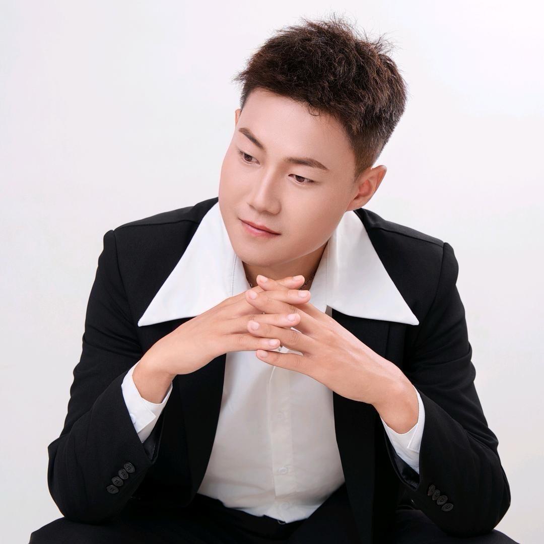 亳州坤少（晚上八点播）