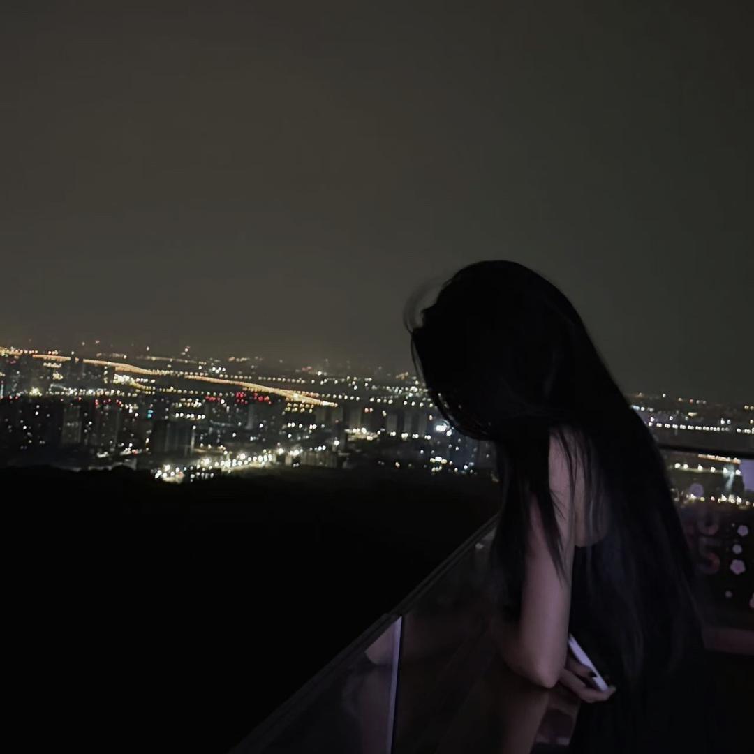 𝑨𝒖𝒕𝒊𝒔𝒎 .