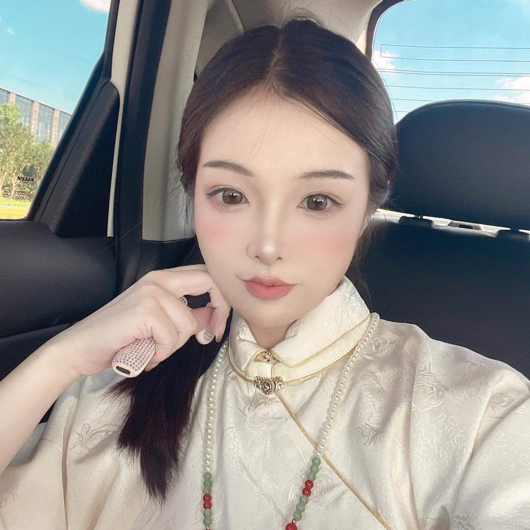 融耀 小师妹