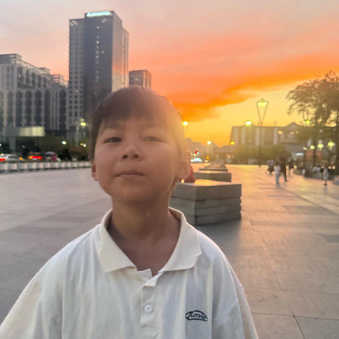 是月月吖