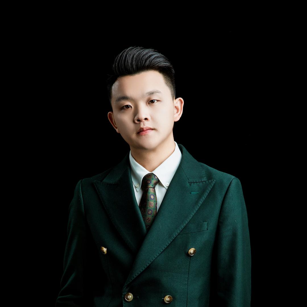 重庆主持人朱佳明