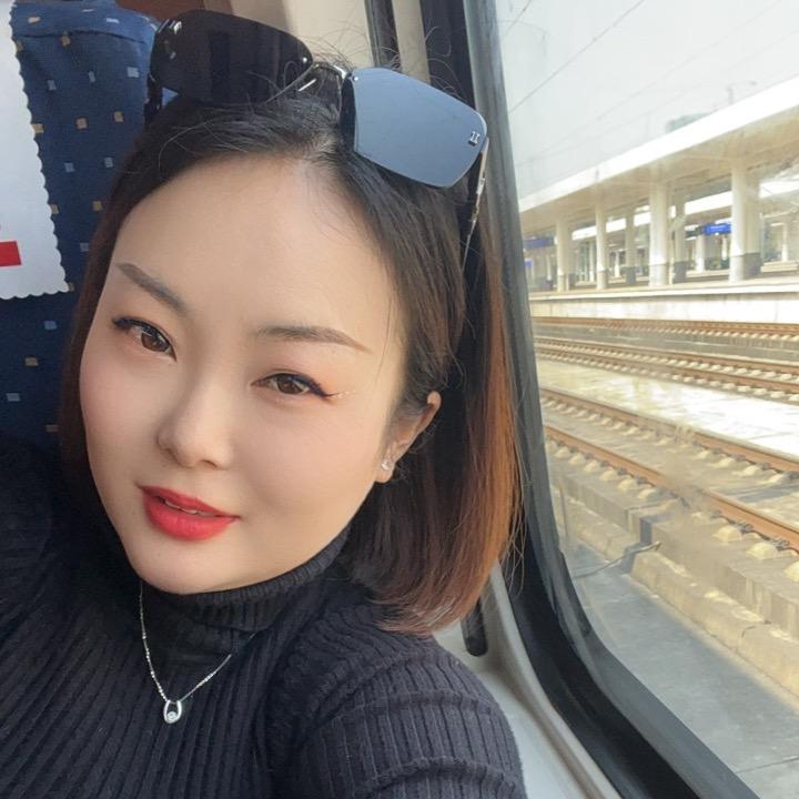 靓点专业剪烫染.采耳