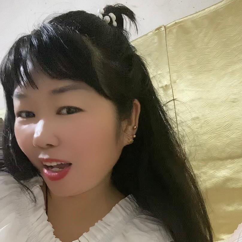 龙泉山的云在