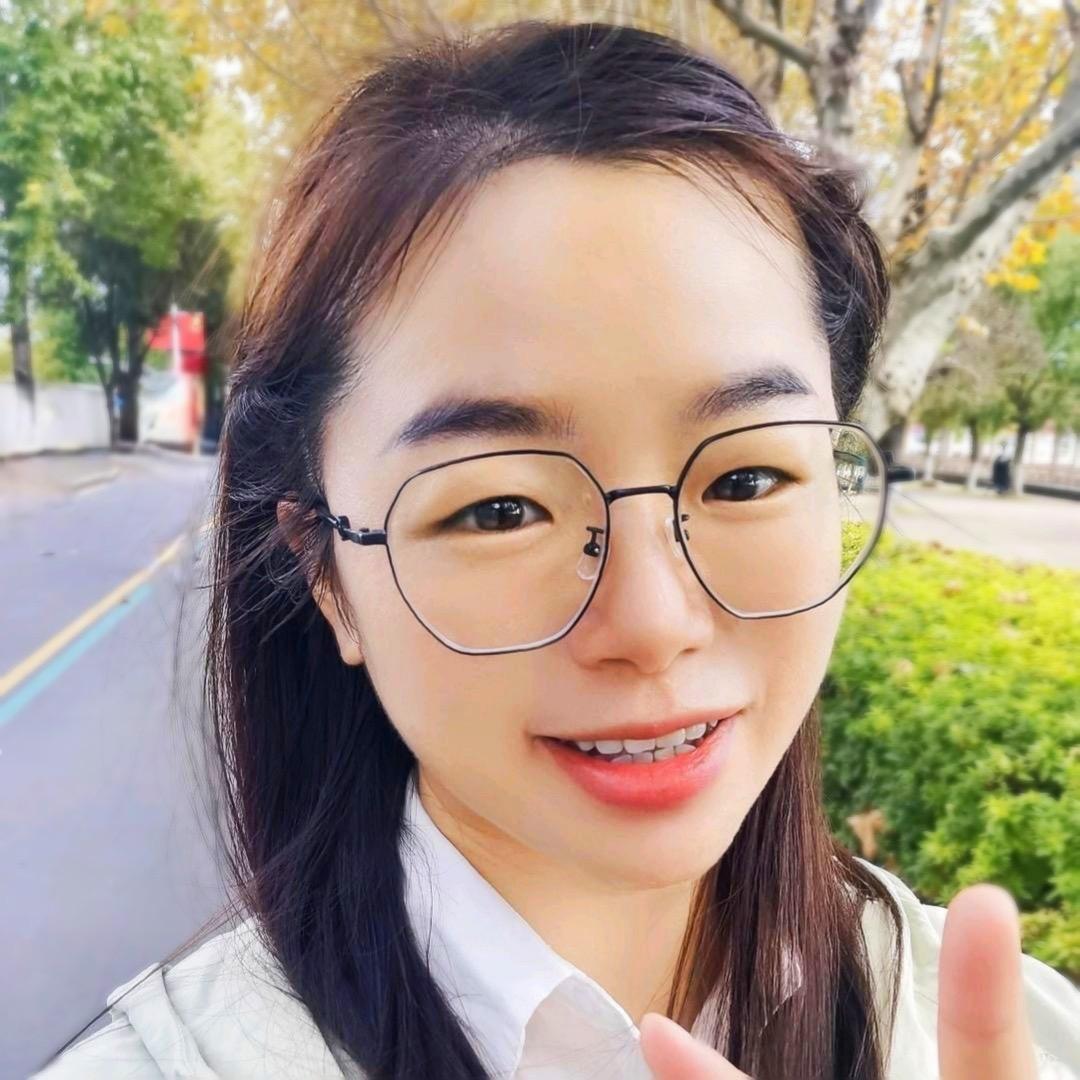 老黑家的雷蕾子