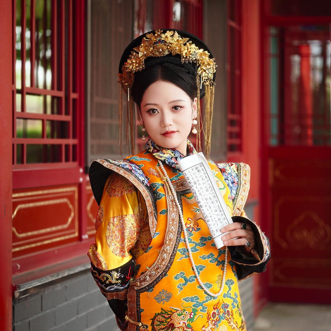 杨闪闪Shine
