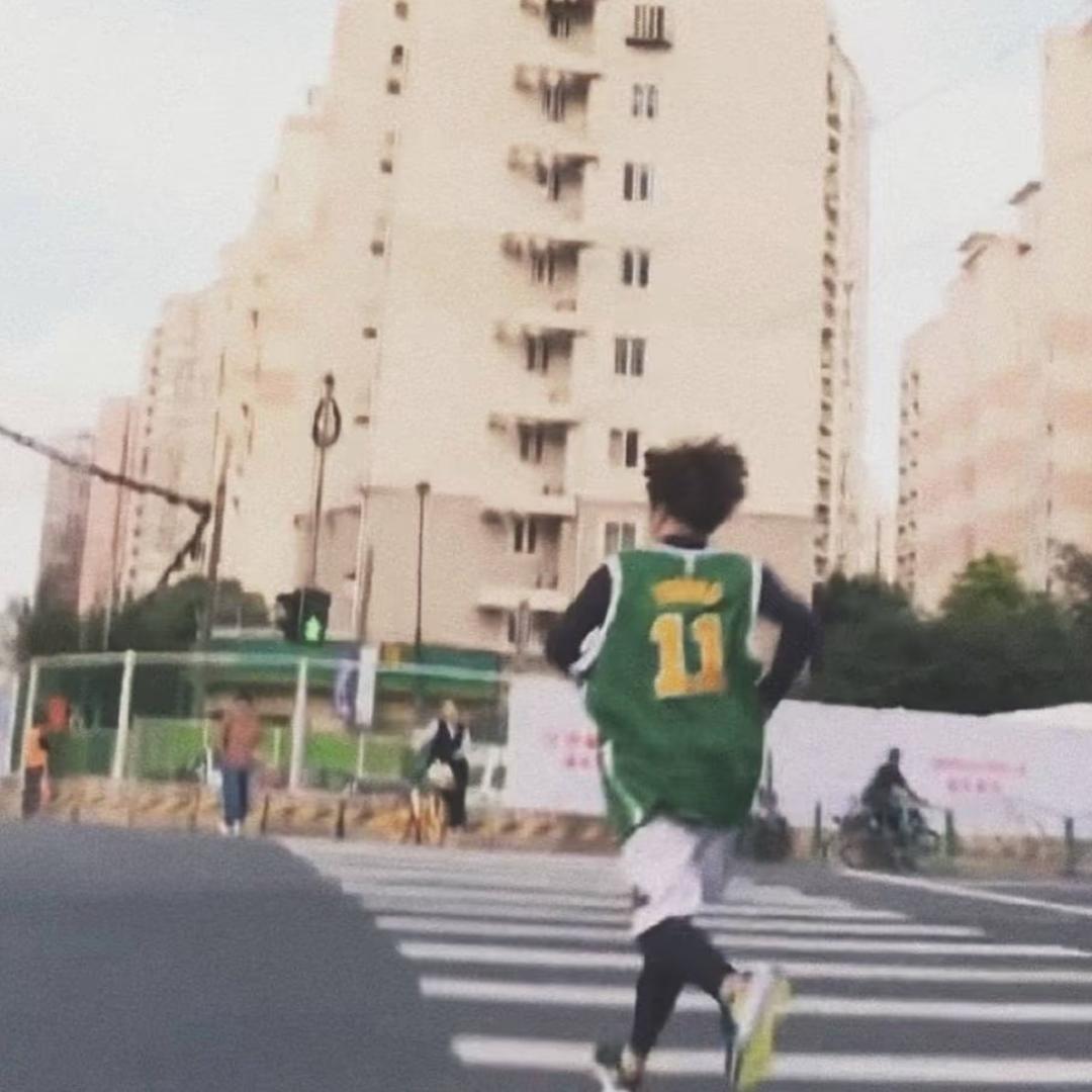 我好像在哪见过你