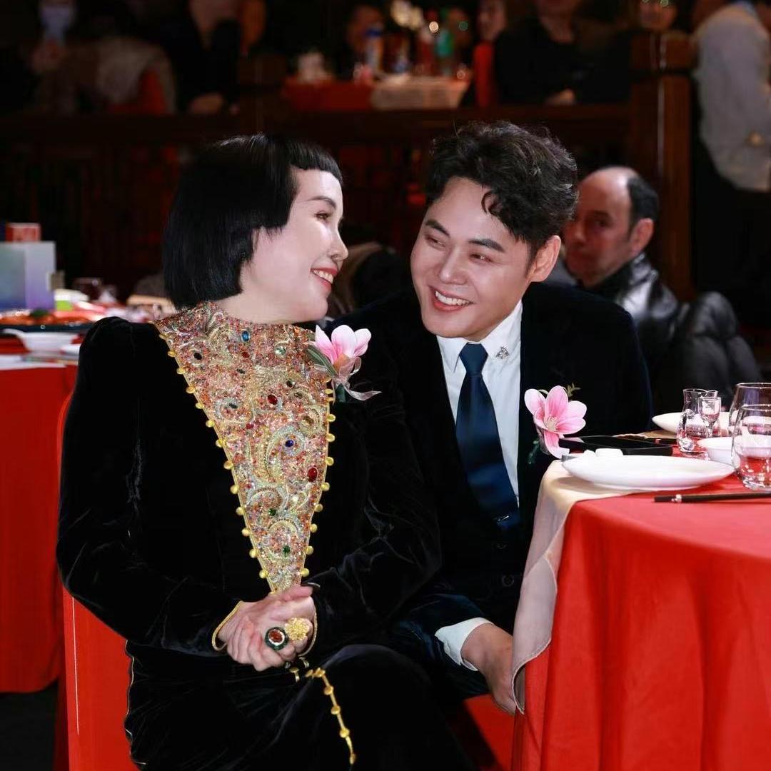 黛莱皙美妆旗舰店