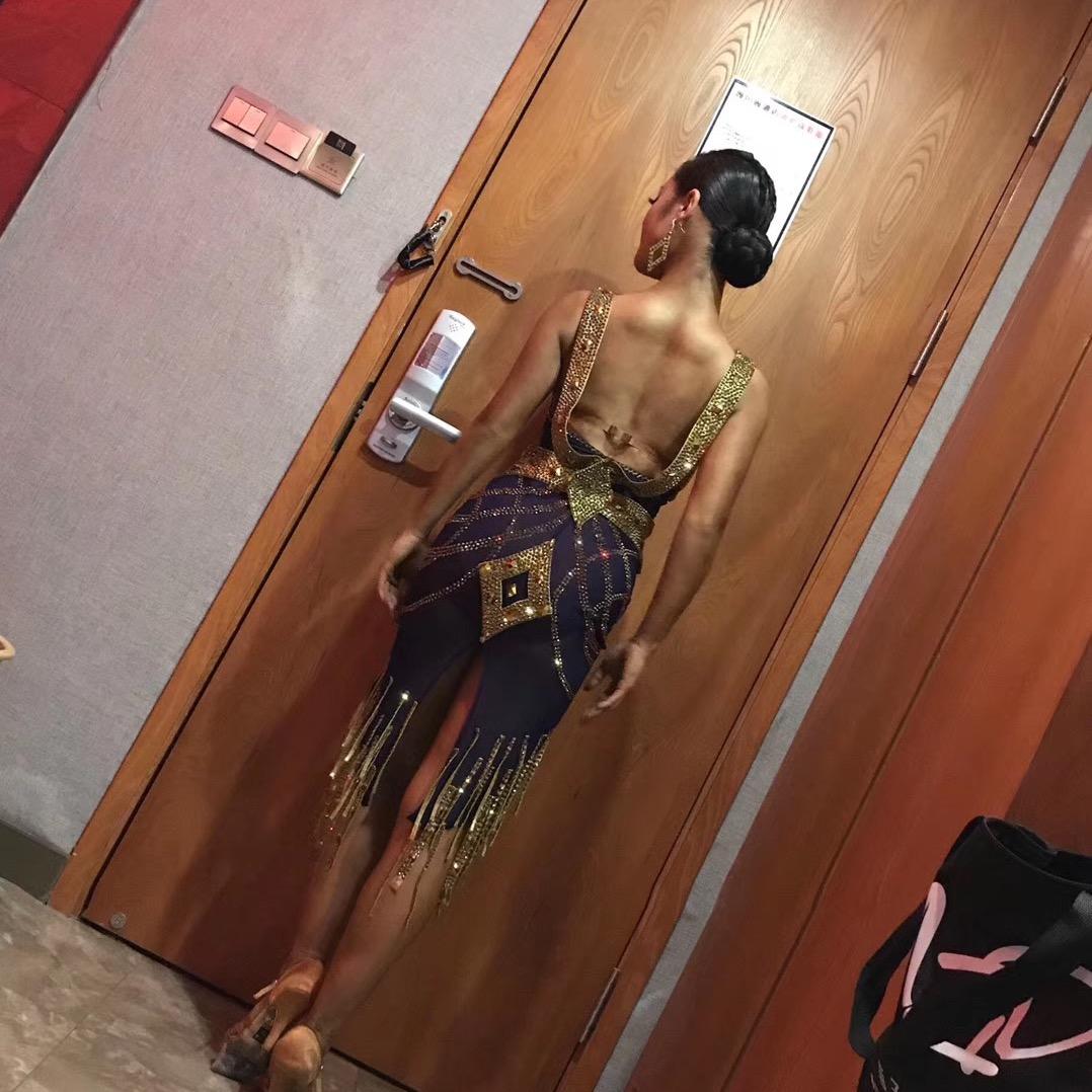 梦舞 王老师💃（不会跳舞)