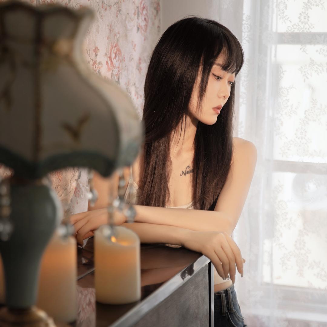 @ 是霞霞