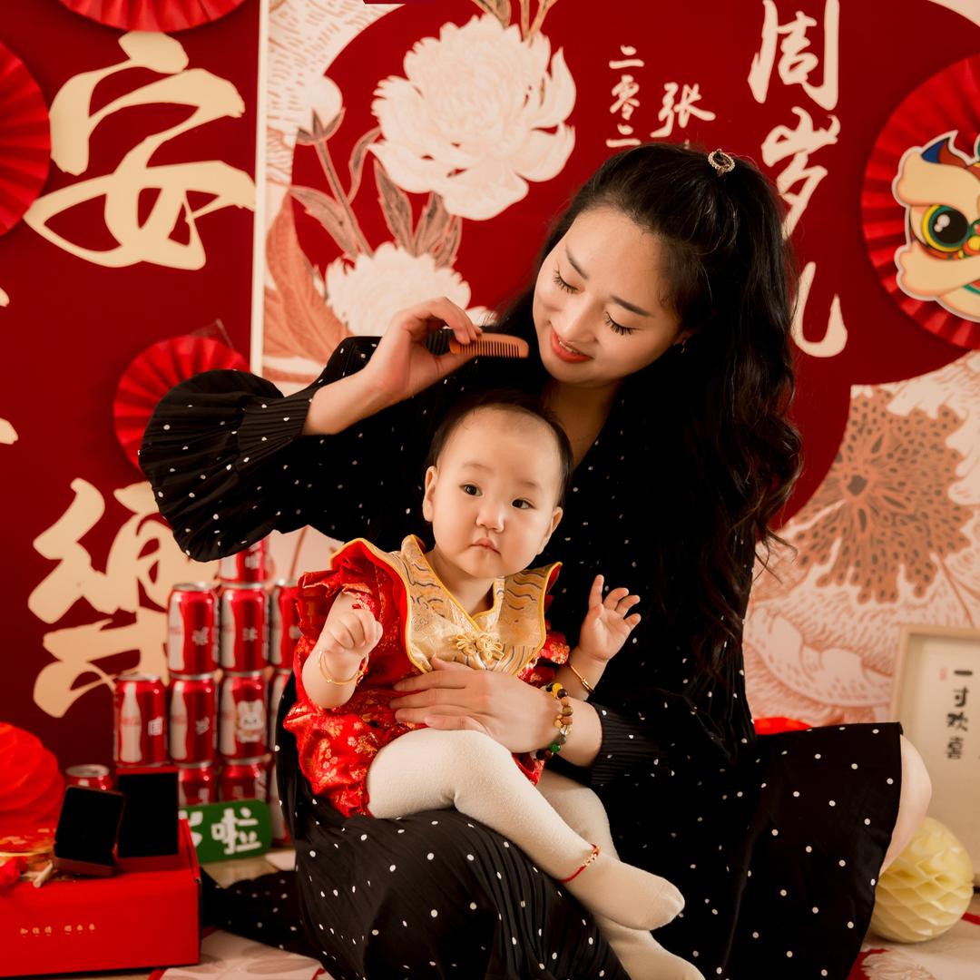 妍宝麻麻童装
