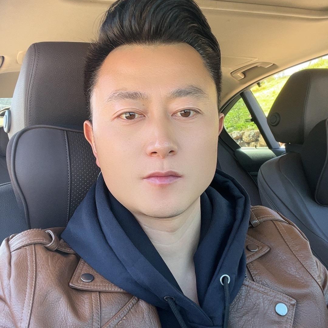 大向小爱