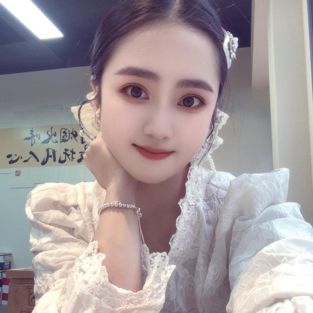 姐姐有点乖
