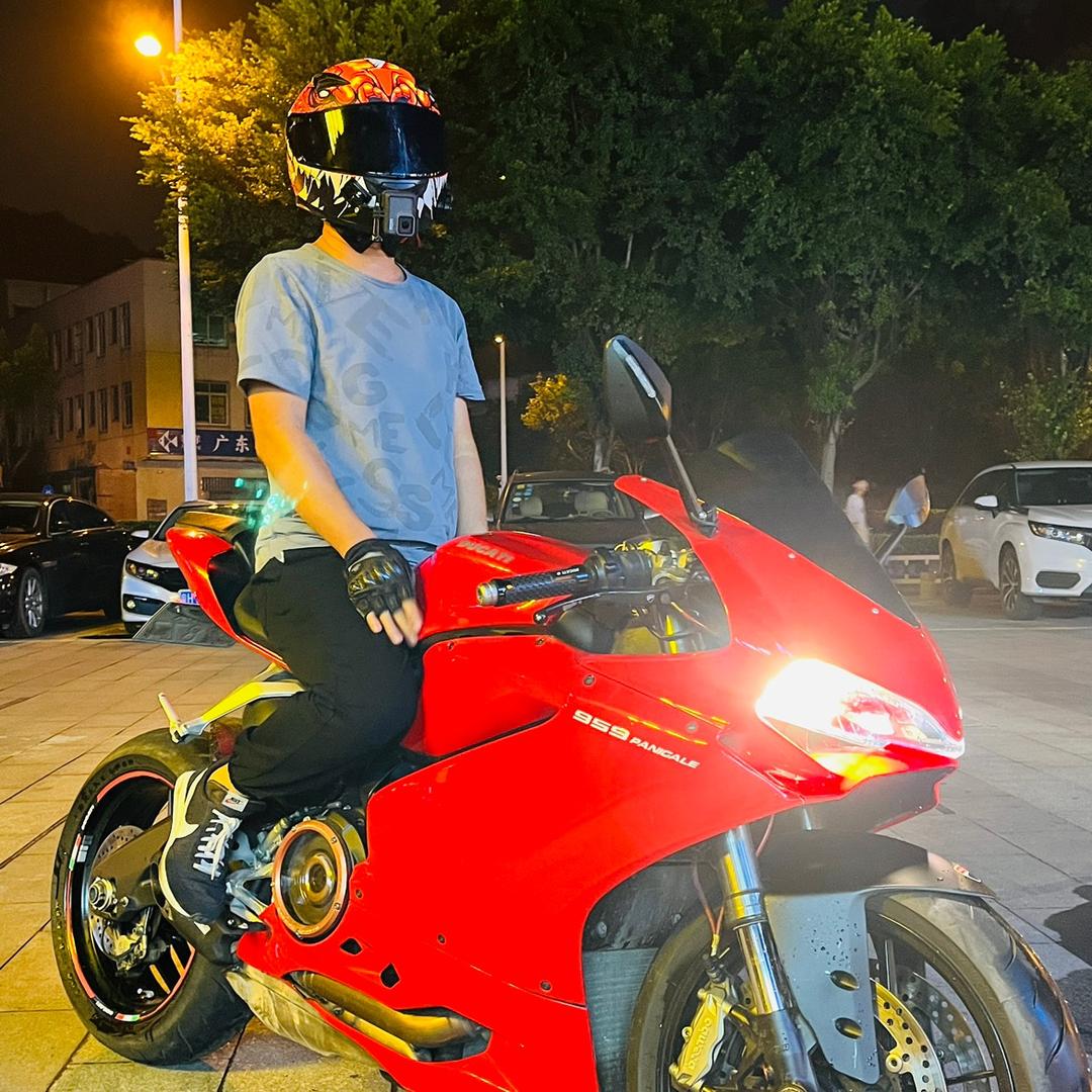 Moto龙哥